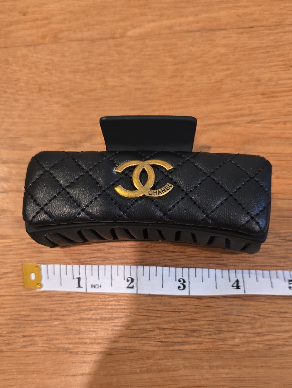 CC Quilted Hair Claw Clip - Picture 6 of 6